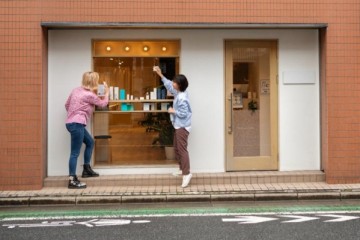 Retail Shop Fronts Ltd