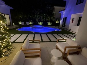 Romance Pools